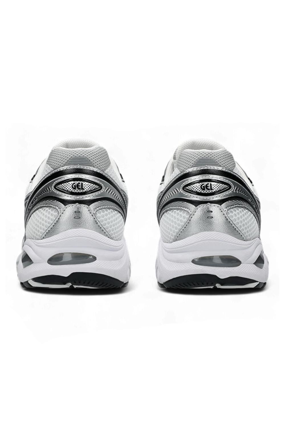 תמונת תקריב של נעלי סניקרס GT-2160