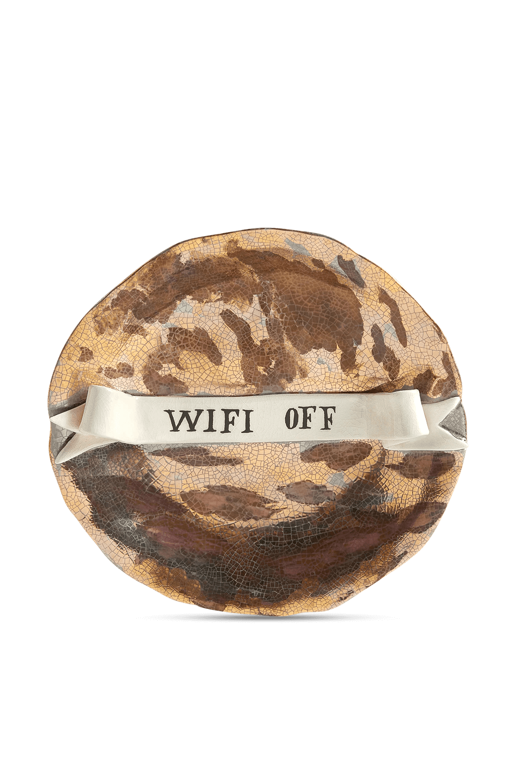 תמונה קידמית של לובג'ט X רואן הופמן צלחת אומנות ווי פיי אוף