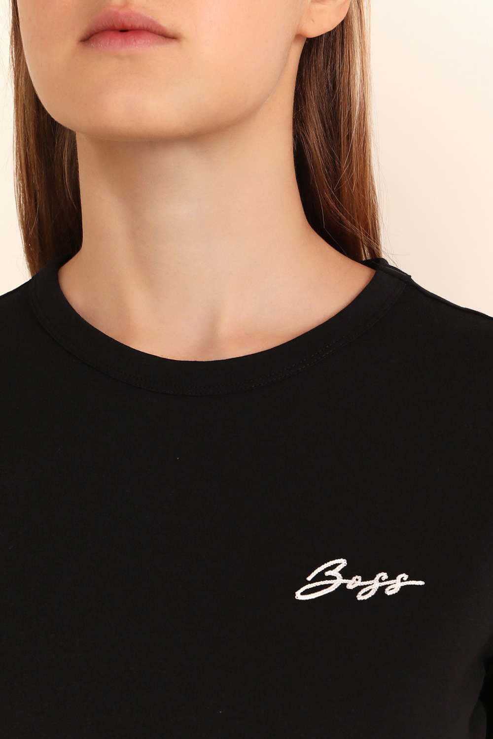 תמונת תקריב דוגמן של חולצת טי