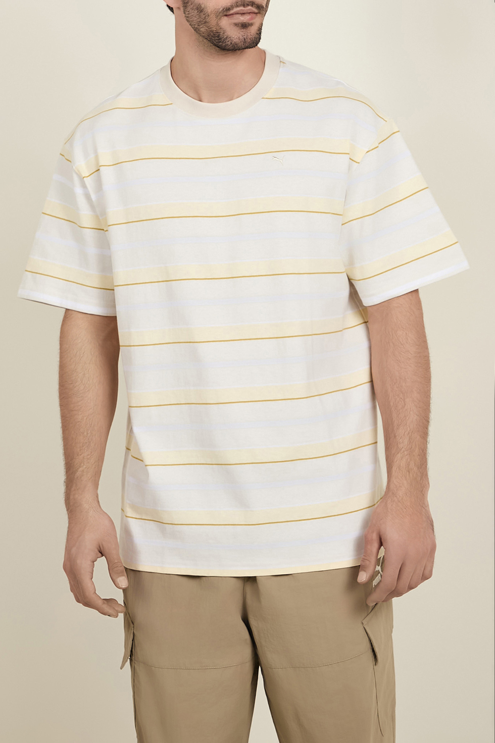 תמונת דוגמן קידמית של חולצת טי