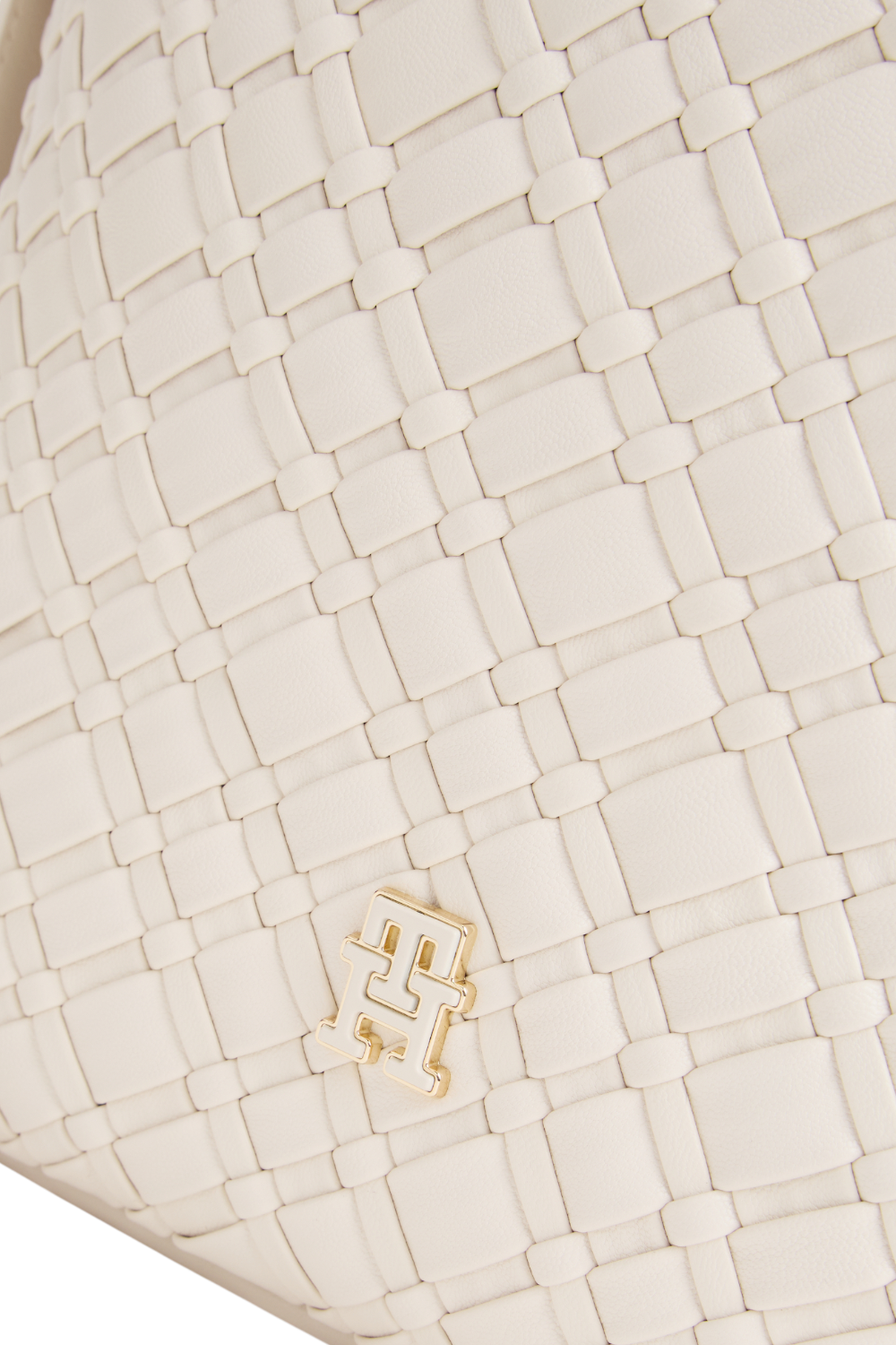 תמונת תקריב של תיק קלוע