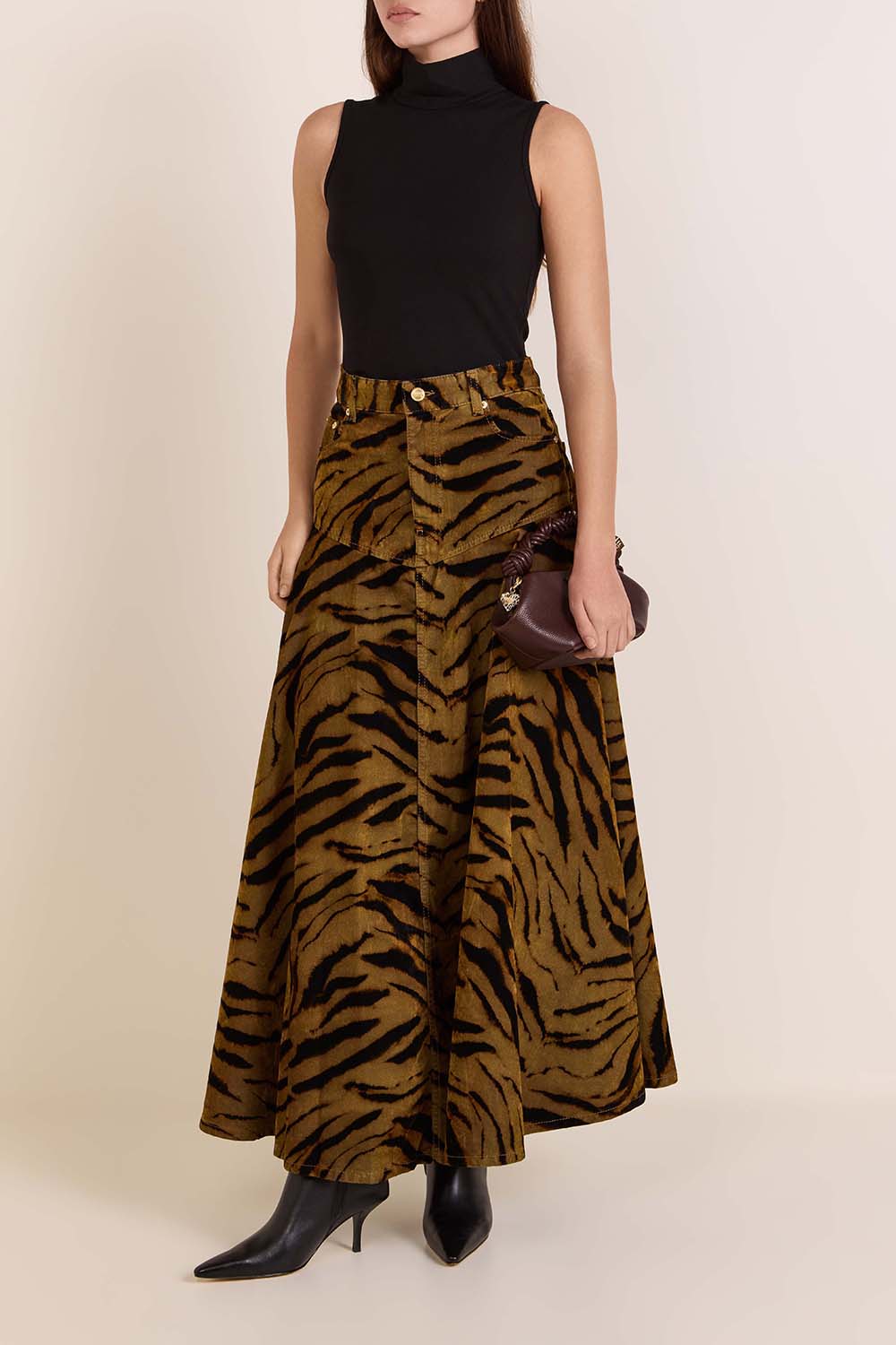 תמונת דוגמן קידמית של מחזיק מפתחות לב