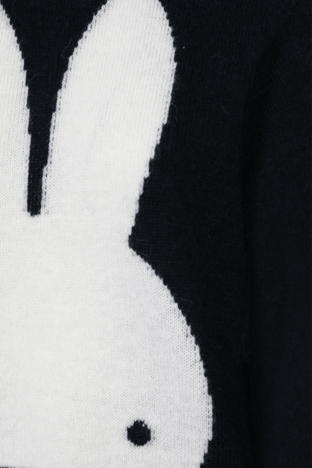 תמונה אחורית של טומי X מיפי סוודר ארנב