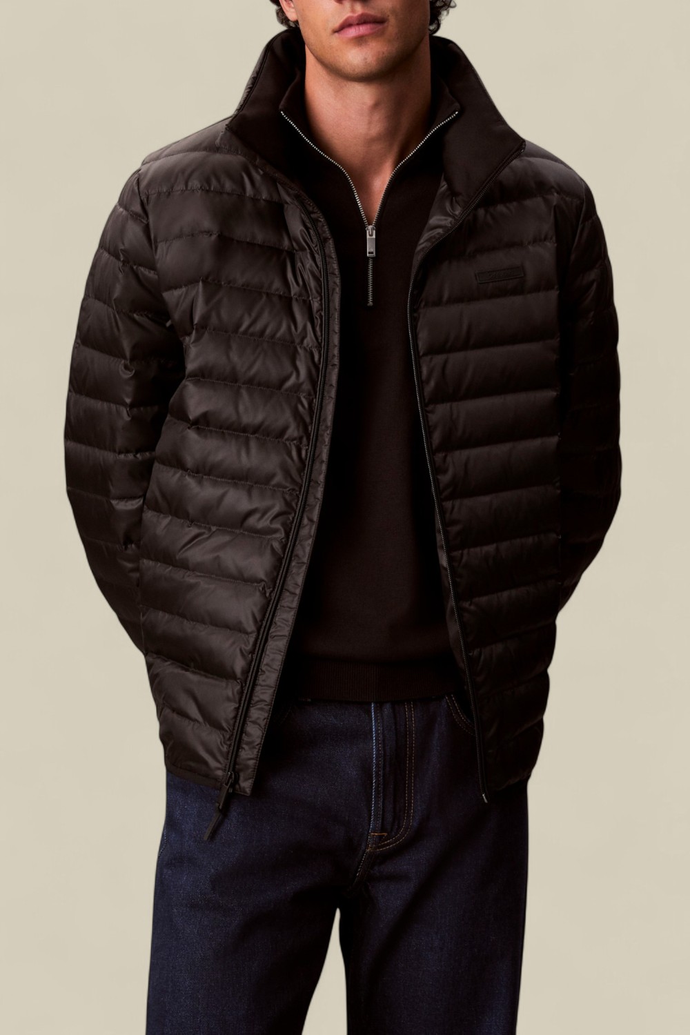 תמונת דוגמן קידמית של מעיל פוך