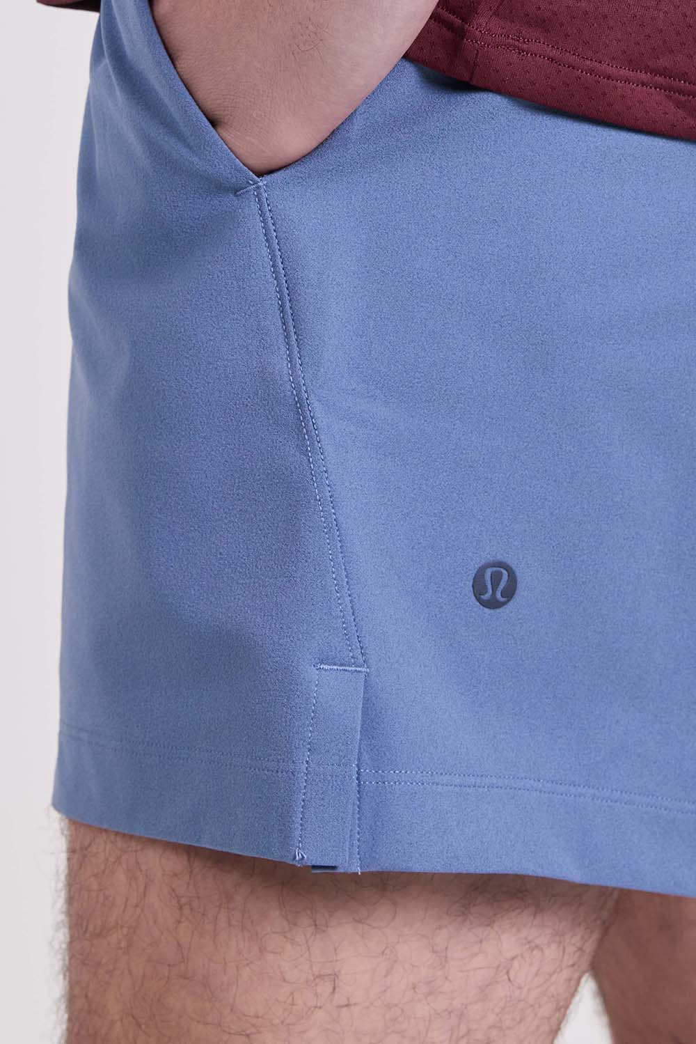 תמונת תקריב דוגמן של Zeroed In Linerless Short 5