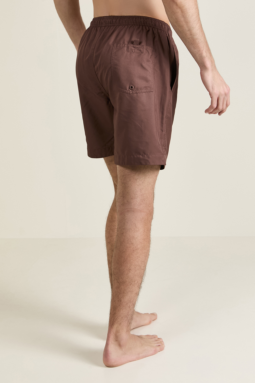 תמונת דוגמן אחורית של מכנסי בגדי ים