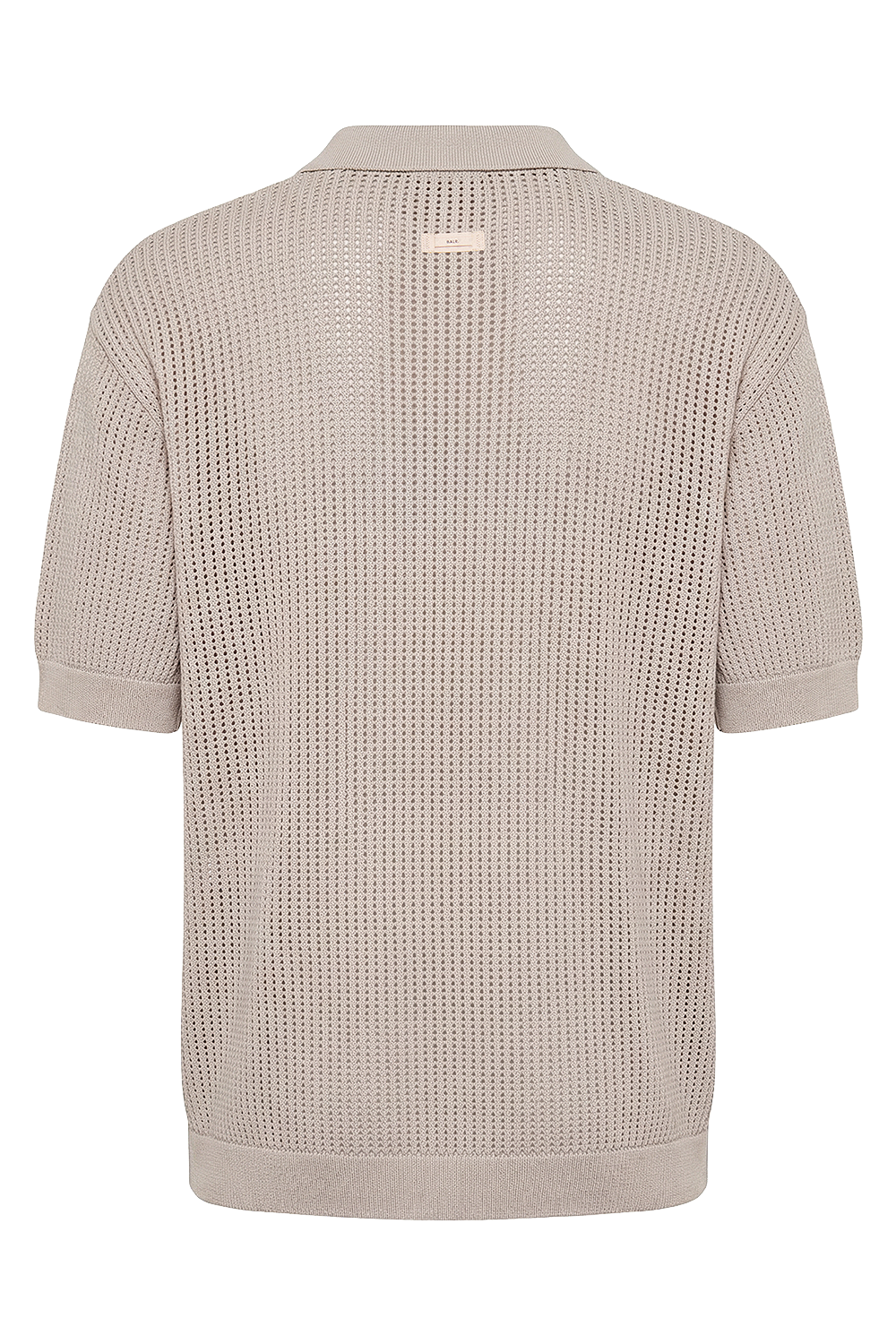 תמונה אחורית של חולצת פולו