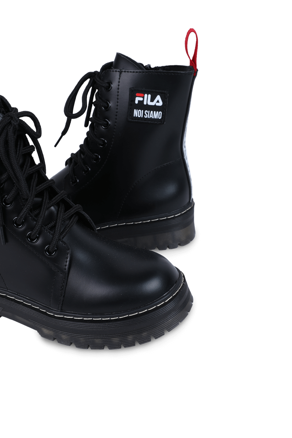 תמונת תקריב של מידות 30-37 מגפיים עם שרוכים בגוון שחור