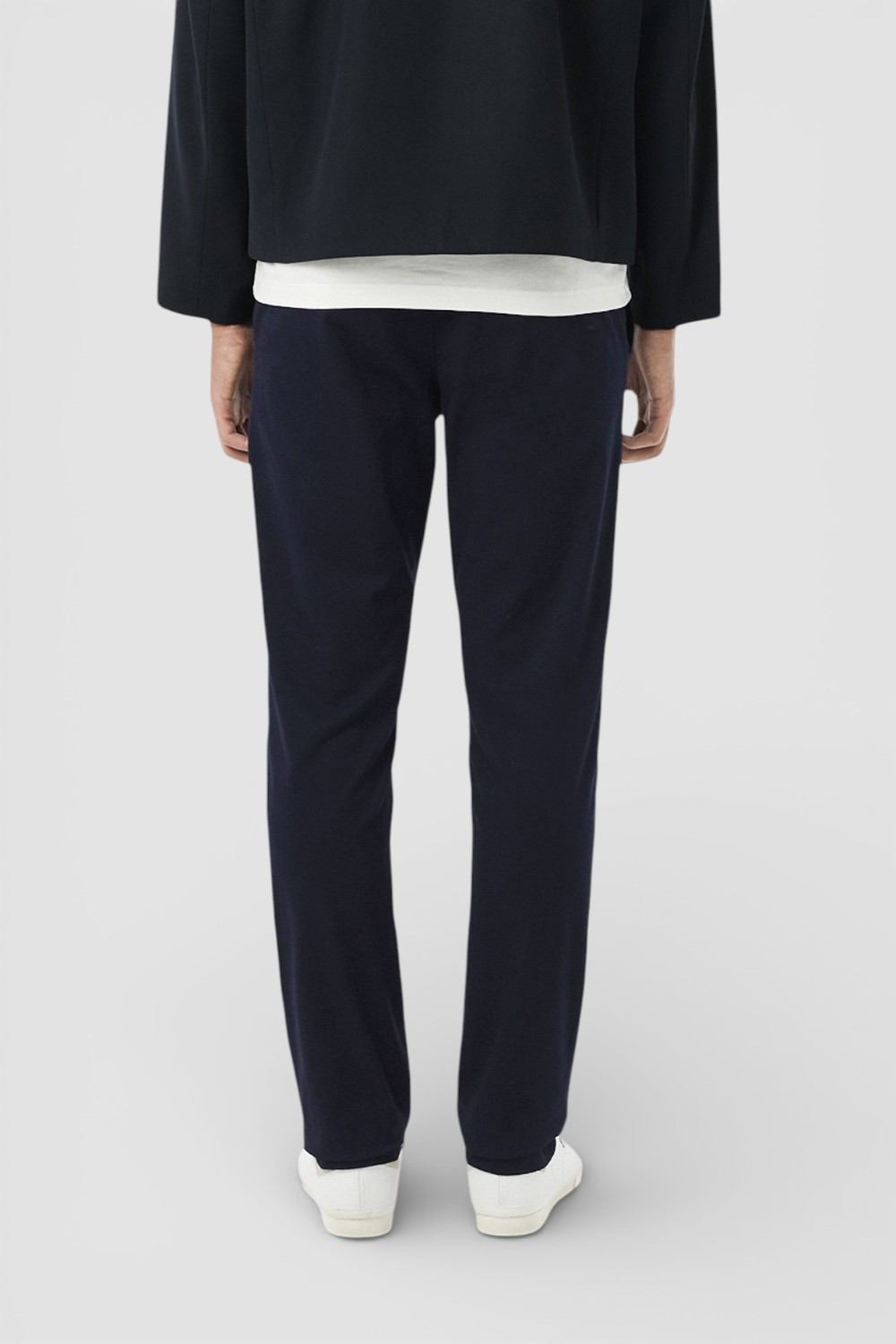 תמונת דוגמן אחורית של מכנסי צ&rsquo;ינו