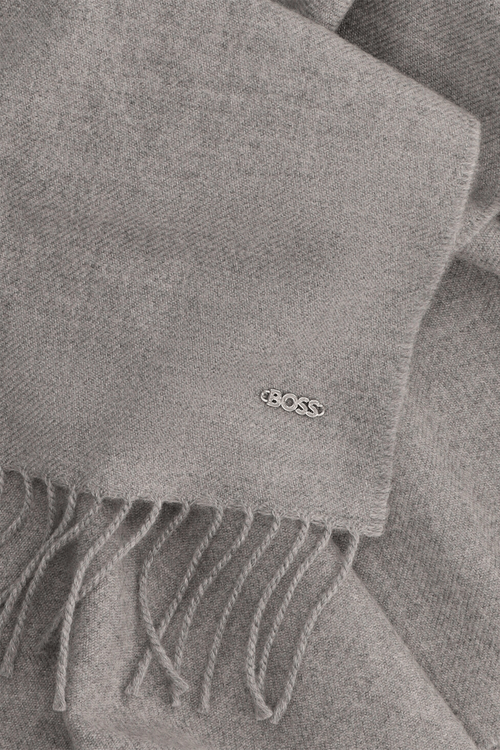 תמונה אחורית של צעיף צמר