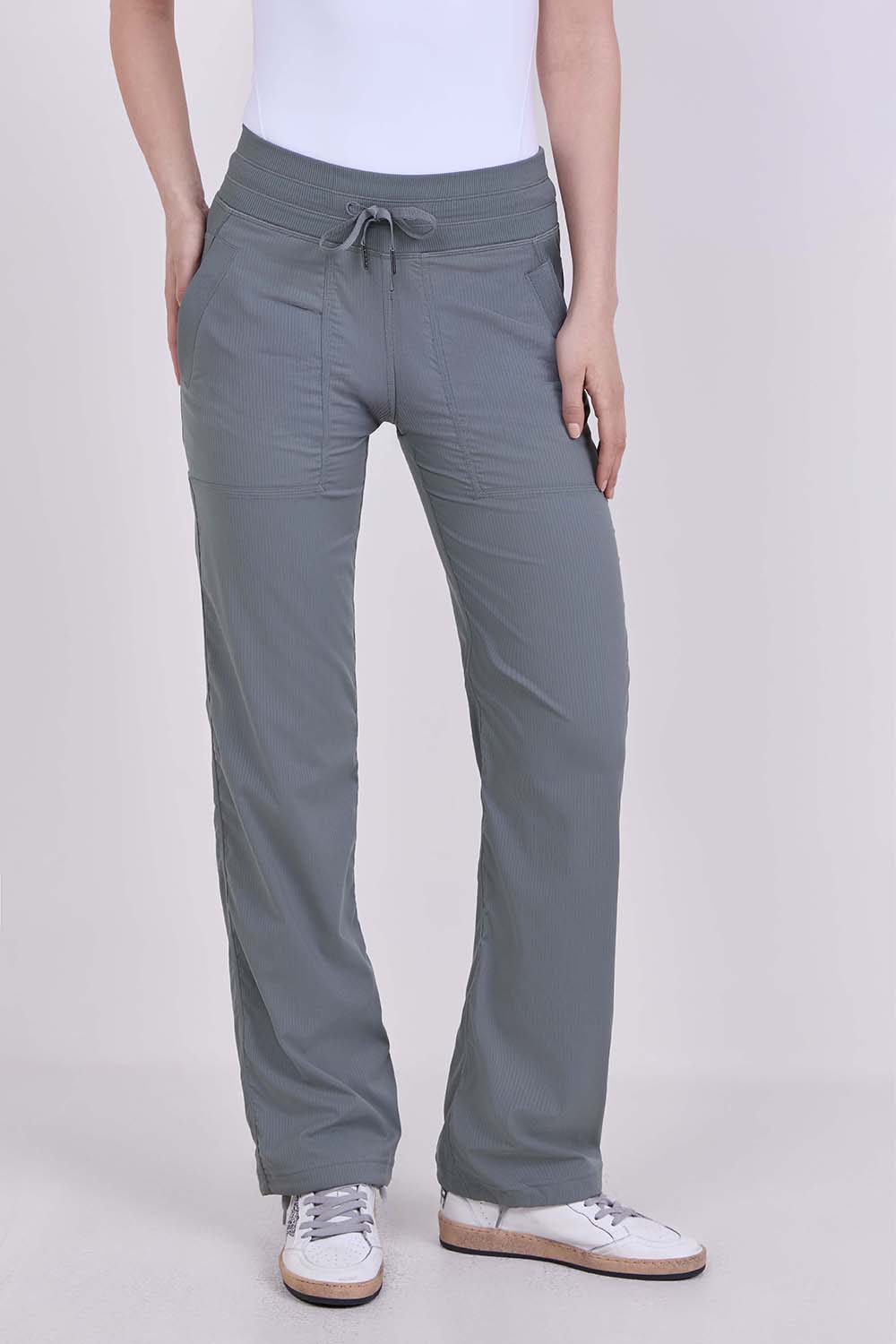תמונת דוגמן קידמית של Dance Studio Mid-Rise Pant *Regular