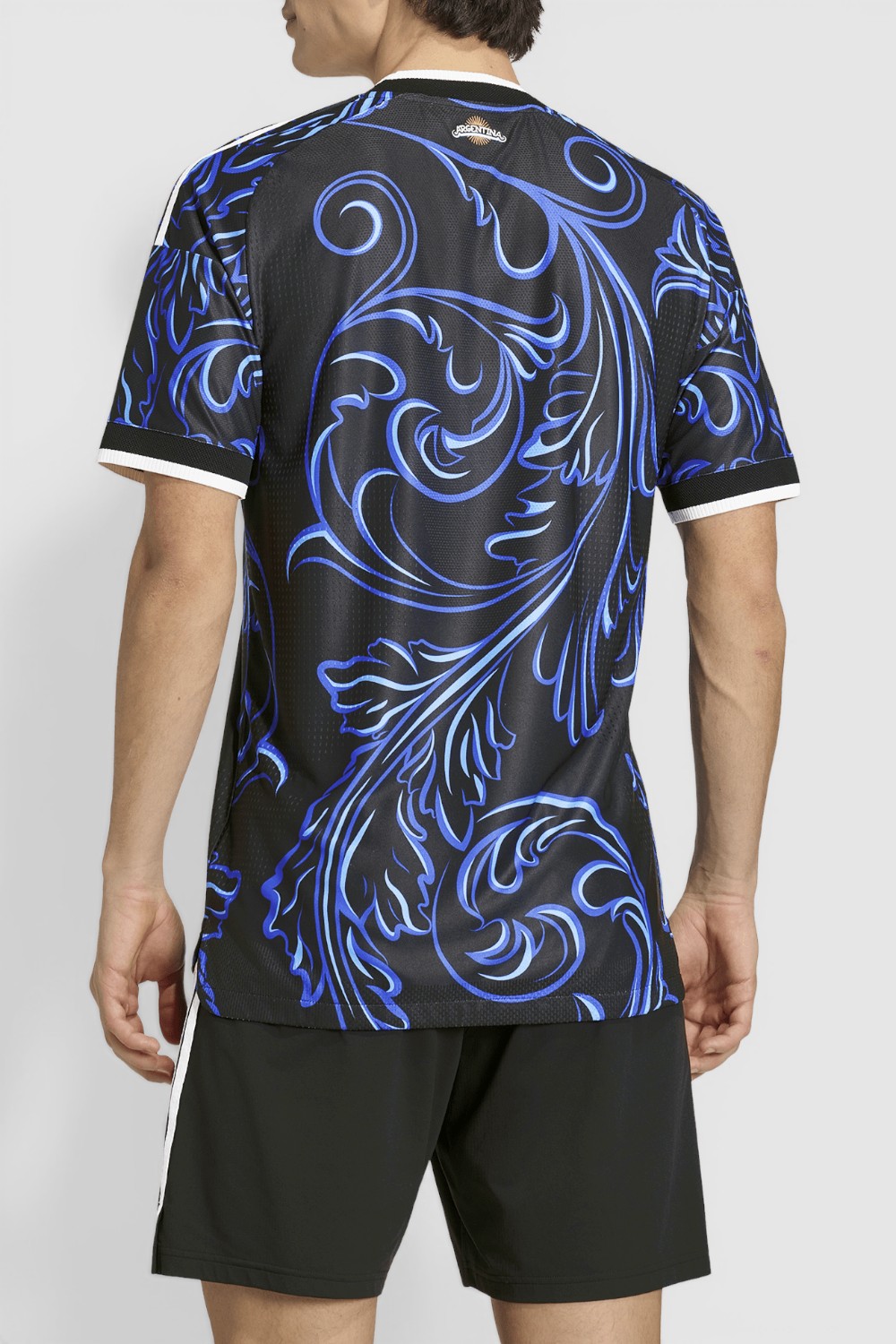 תמונת דוגמן אחורית של חולצת כדורגל