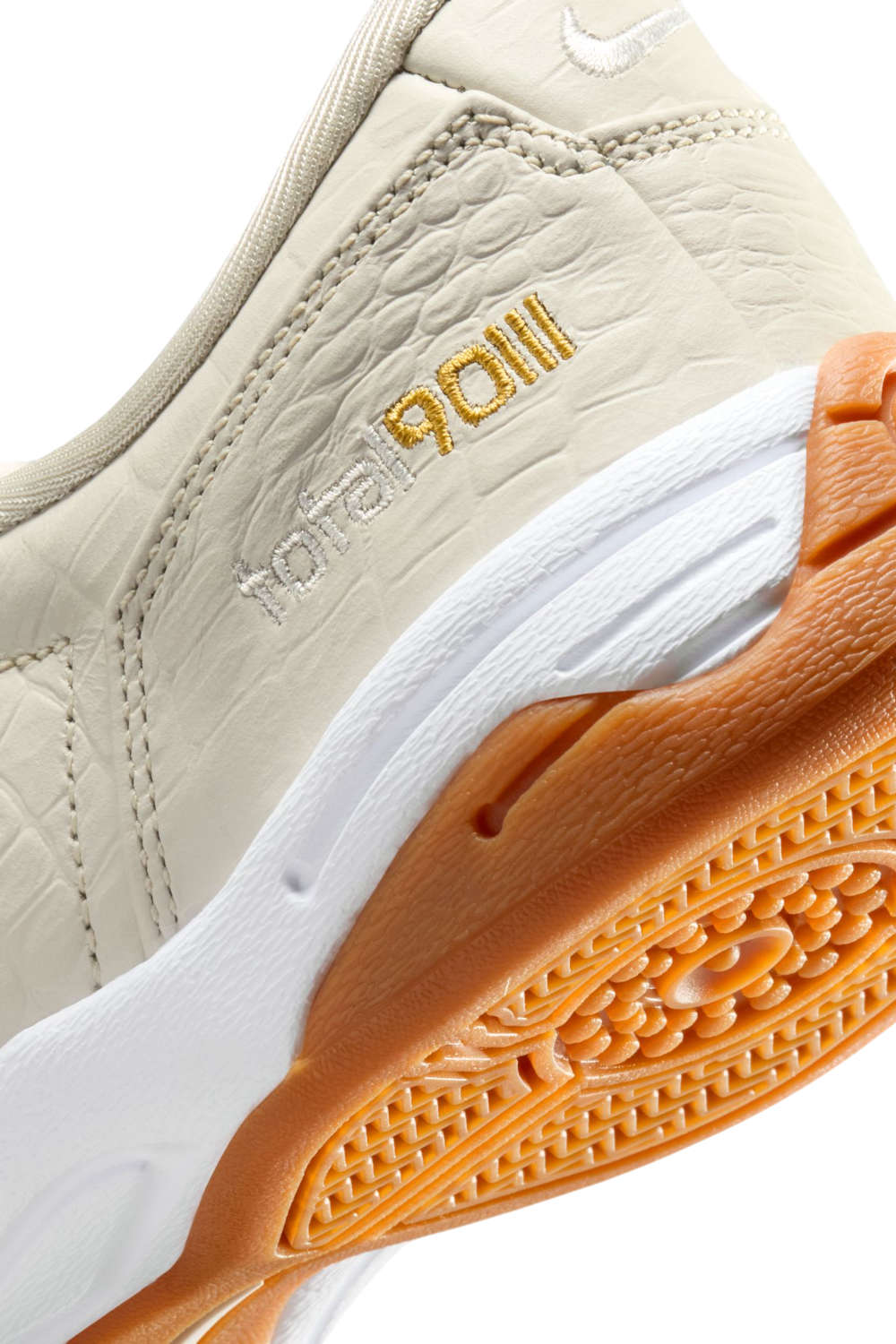 נעלי סניקרס טוטאל90