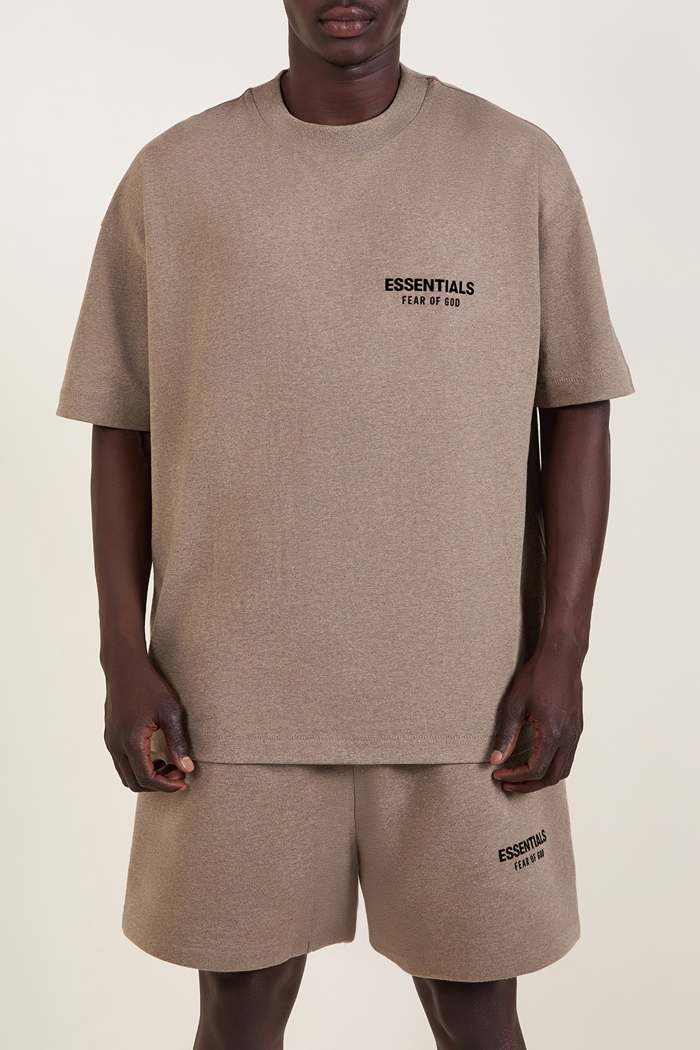 תמונת דוגמן קידמית של חולצת טי