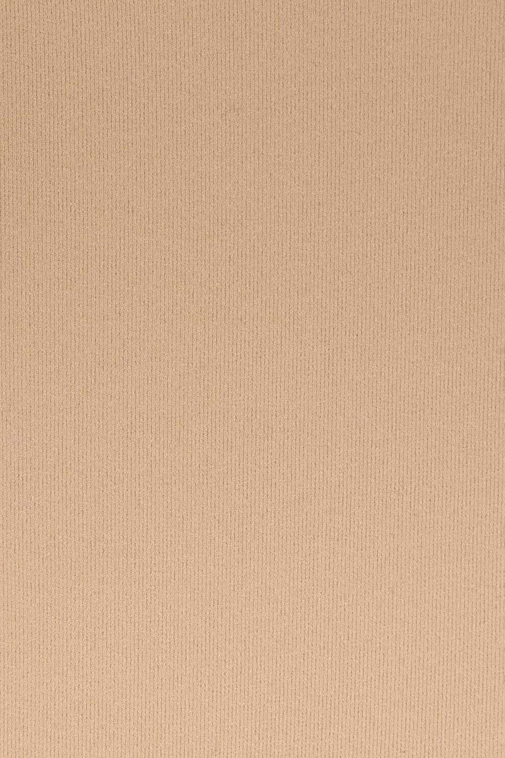 תמונת תקריב דוגמן של CHEEKY BRIEF