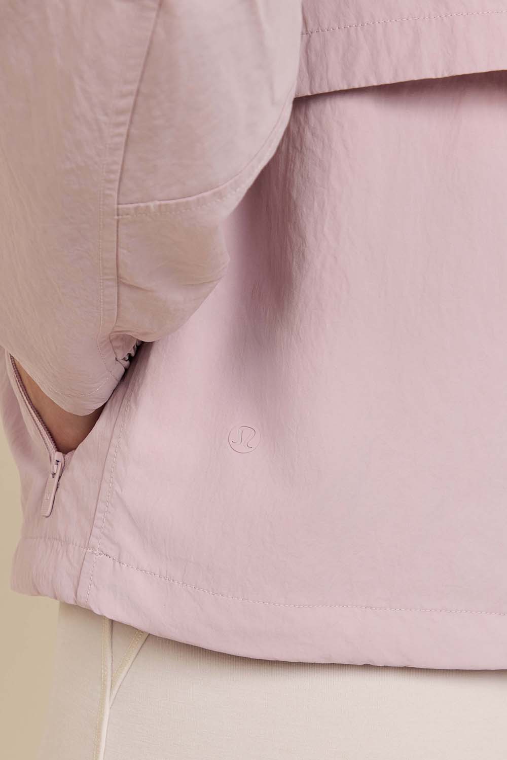 תמונת תקריב דוגמן של Always Effortless Classic-Fit Jacket