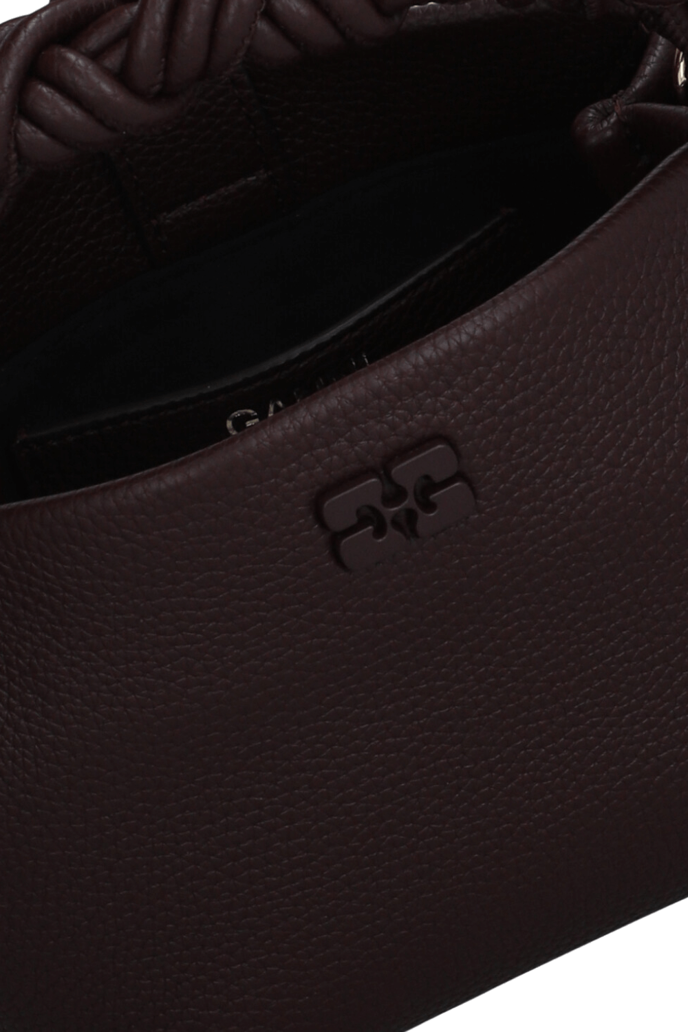 תמונת פנים של תיק בו מיני