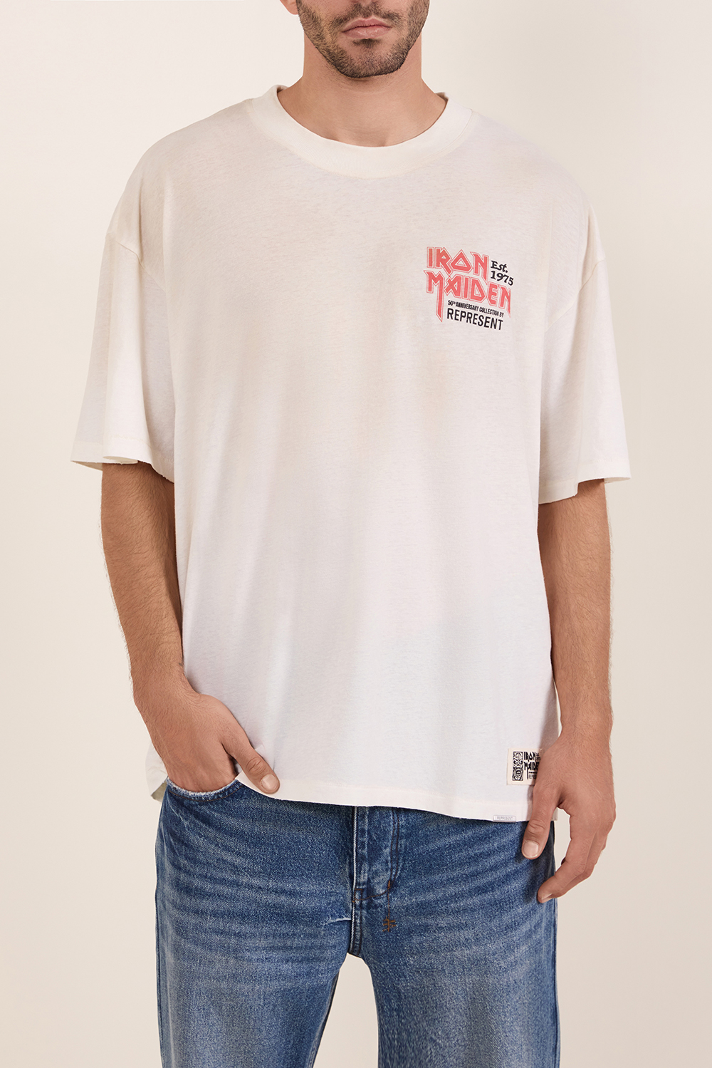 תמונת דוגמן קידמית של חולצת טי במהדורת 50 שנה לאיירון מיידן