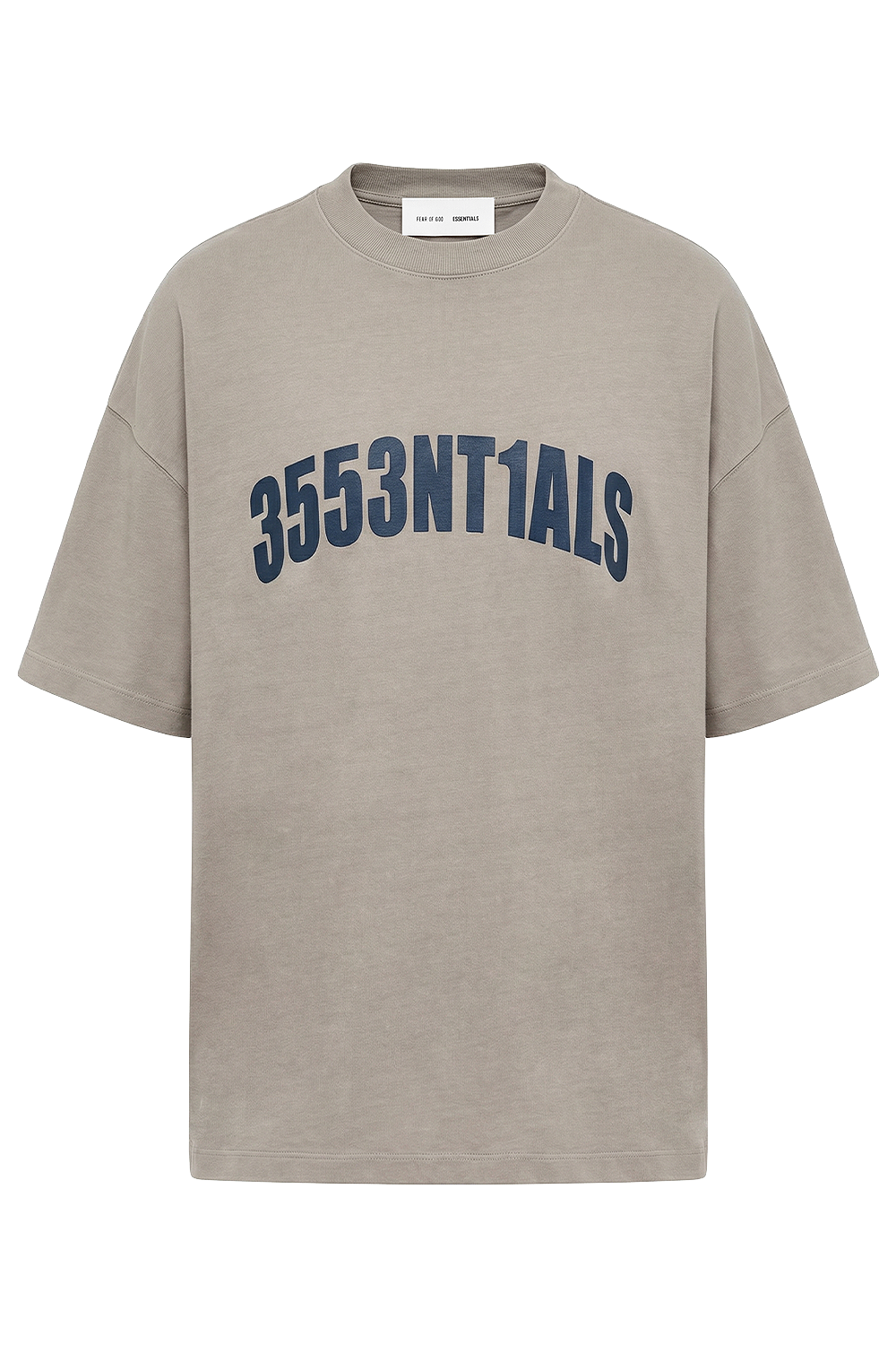 תמונה קידמית של חולצת טי אוברסייז