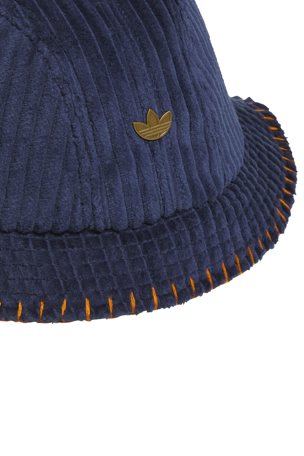 תמונת תקריב של כובע באקט קורדרוי