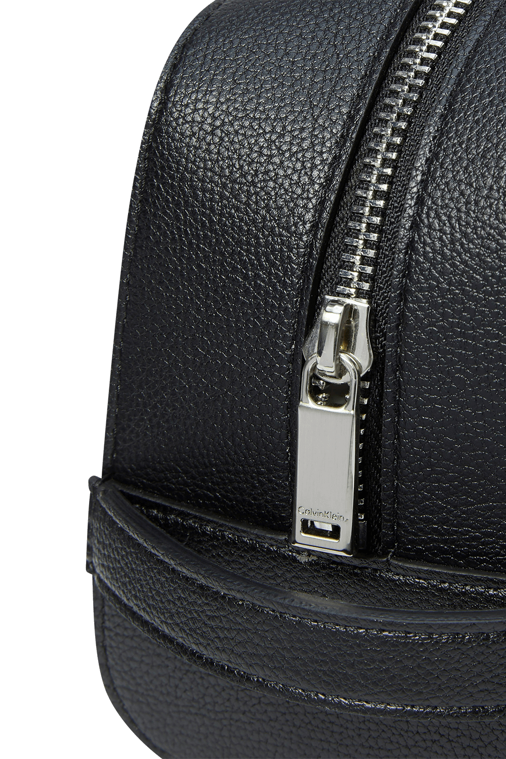 תמונת תקריב של תיק רחצה