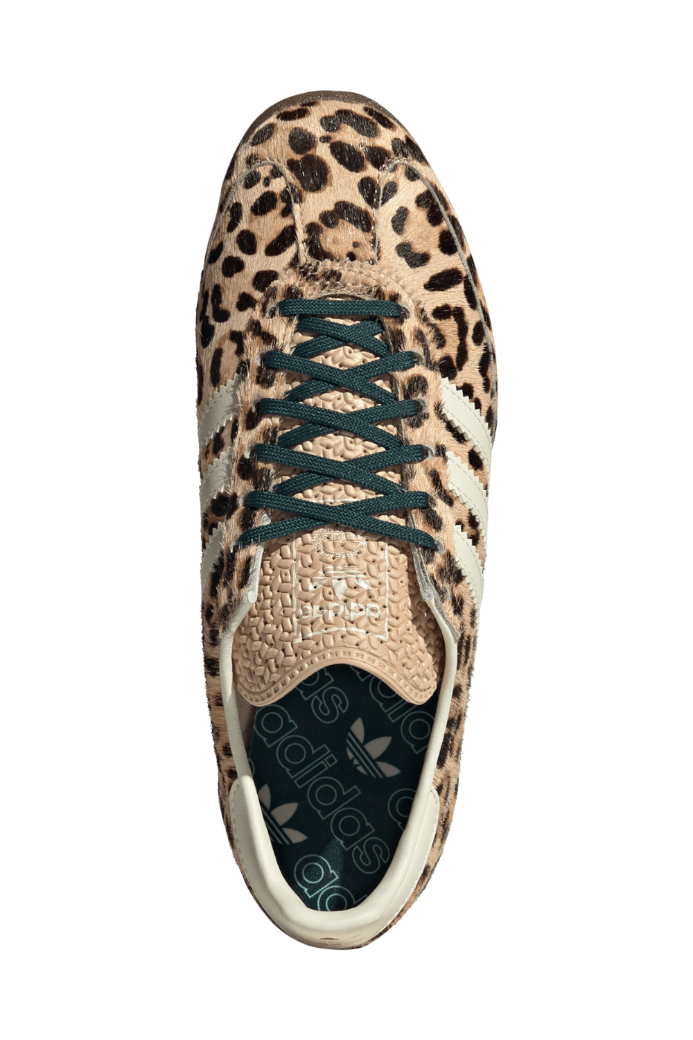 תמונת תקריב של נעלי סניקרס אסאל 72 אוג'י