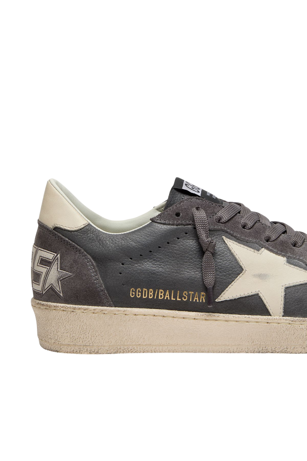 תמונת פנים של סניקרס