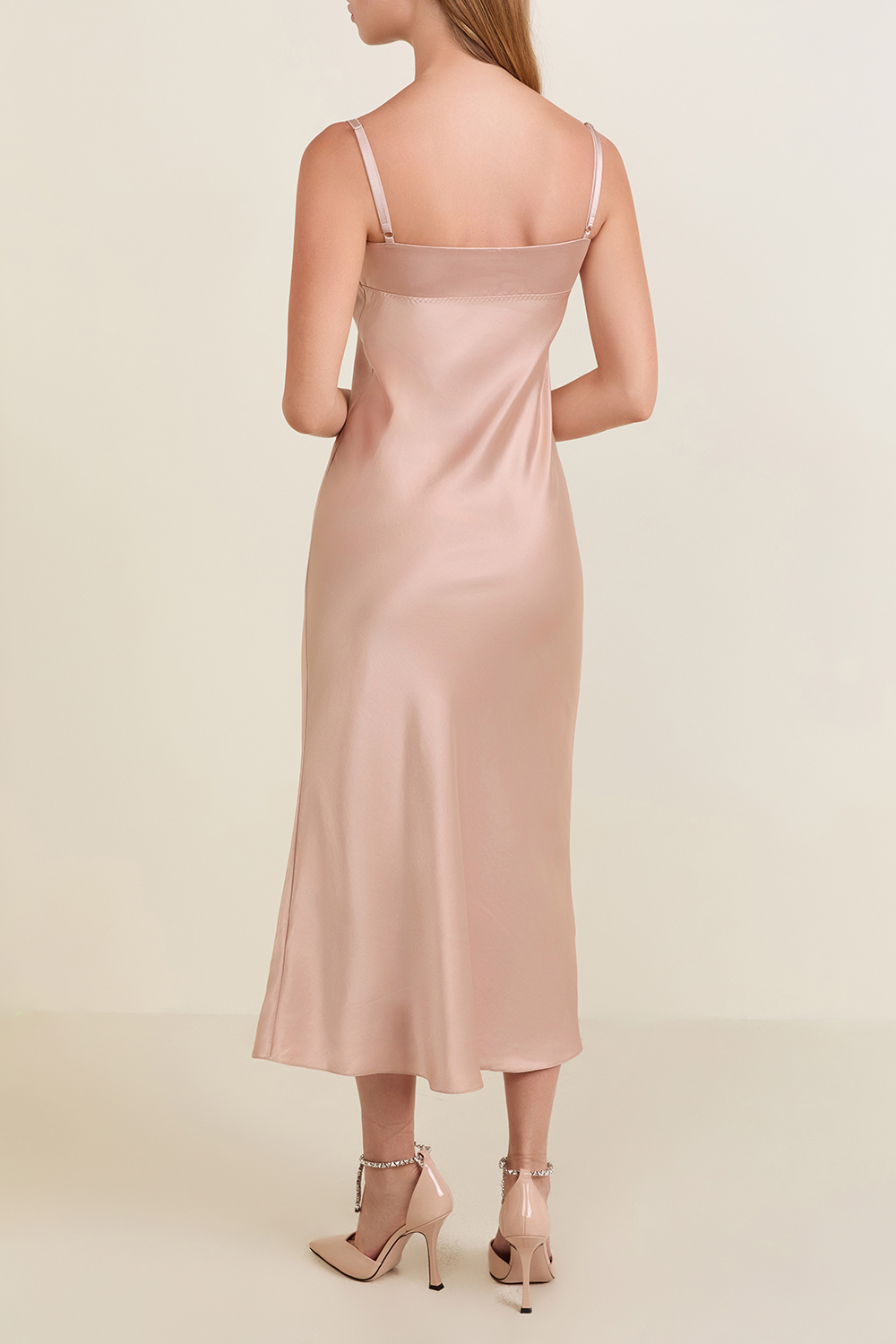 תמונת דוגמן אחורית של שמלת מקסי