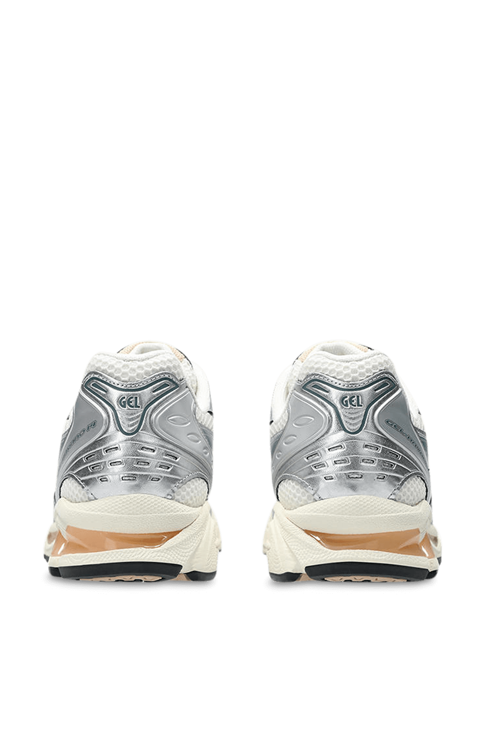 תמונת תקריב של נעלי סניקרס ג'ל קיינו 14