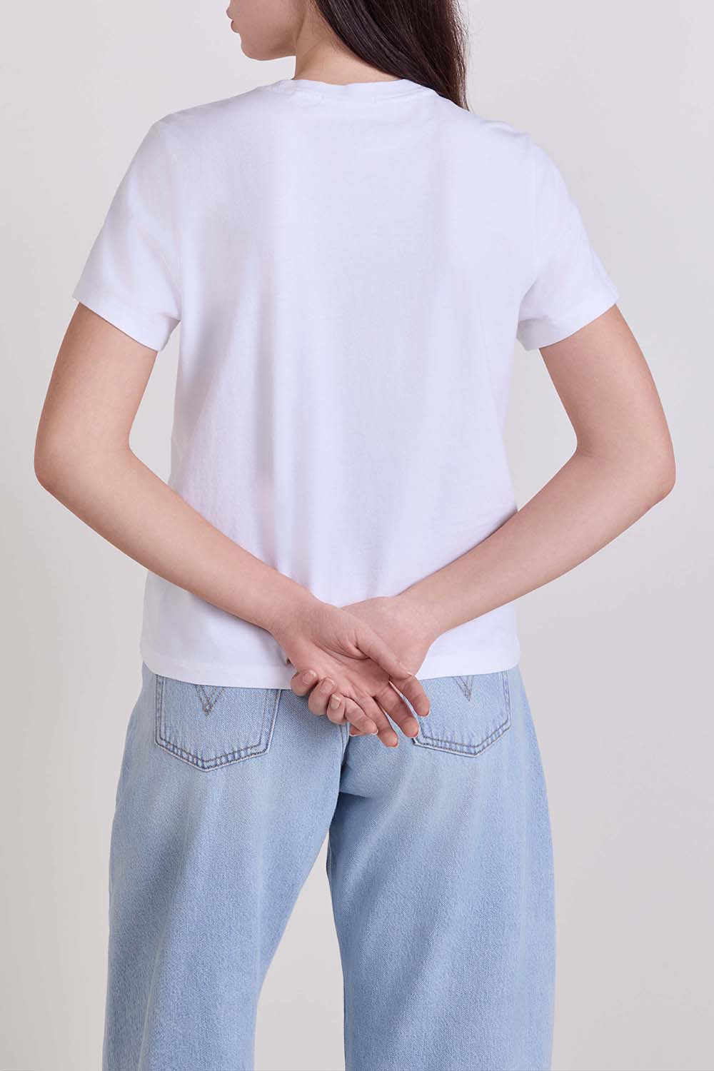 תמונת דוגמן אחורית של טי שירט