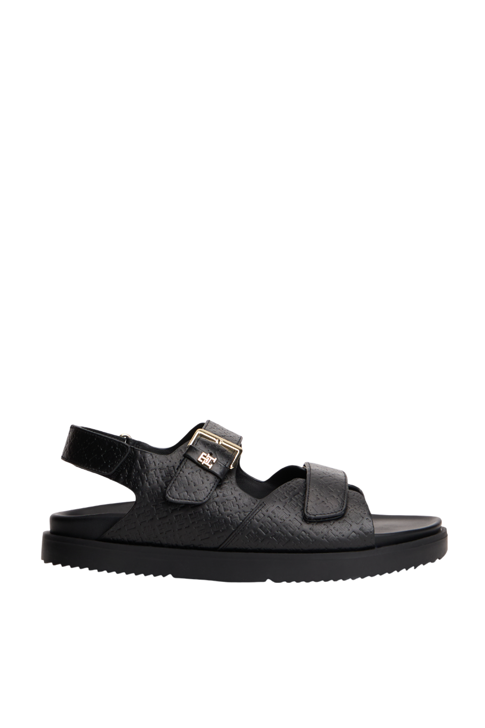 תמונה קידמית של סנדלים