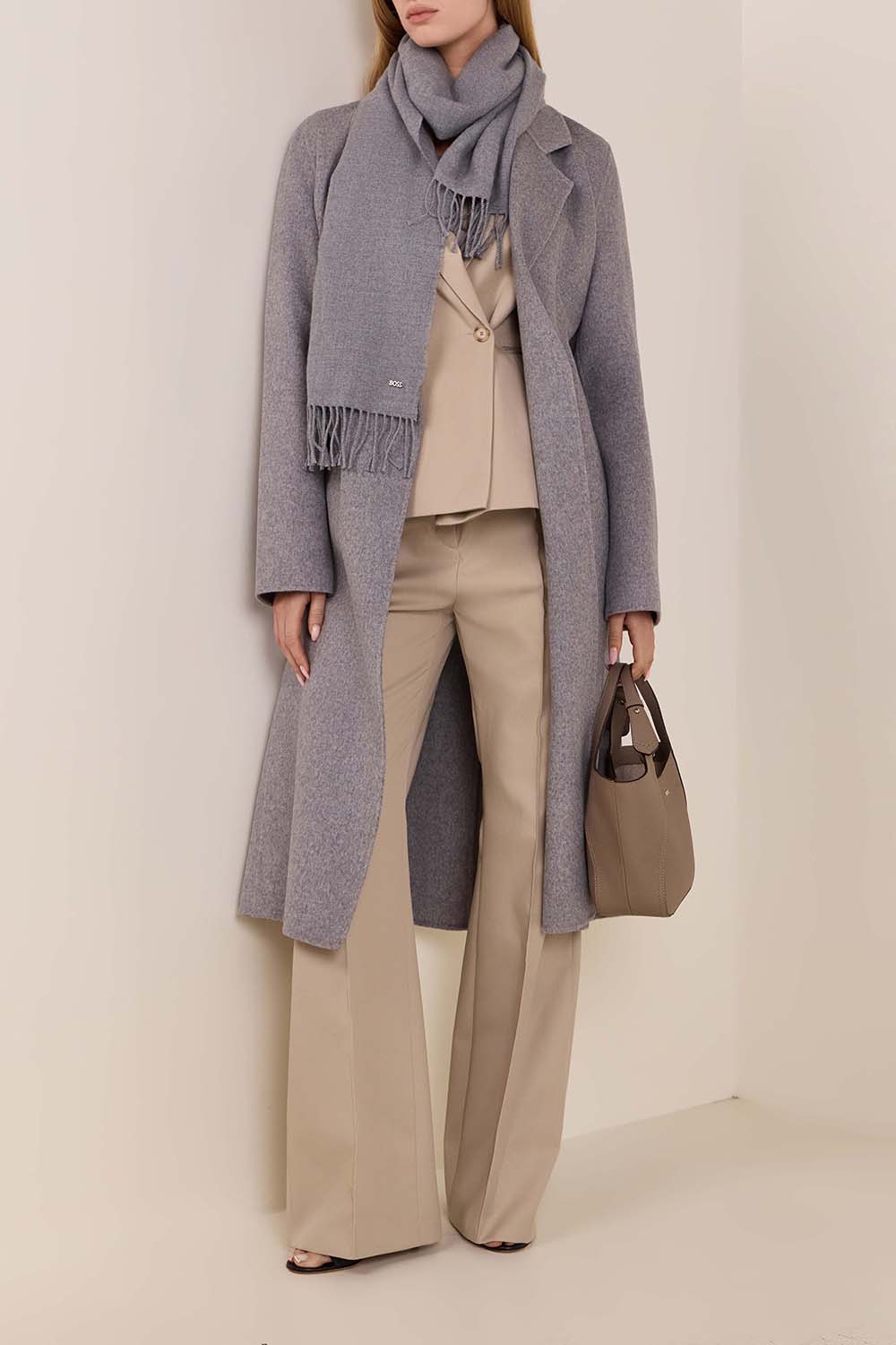 תמונת דוגמן קידמית של צעיף צמר