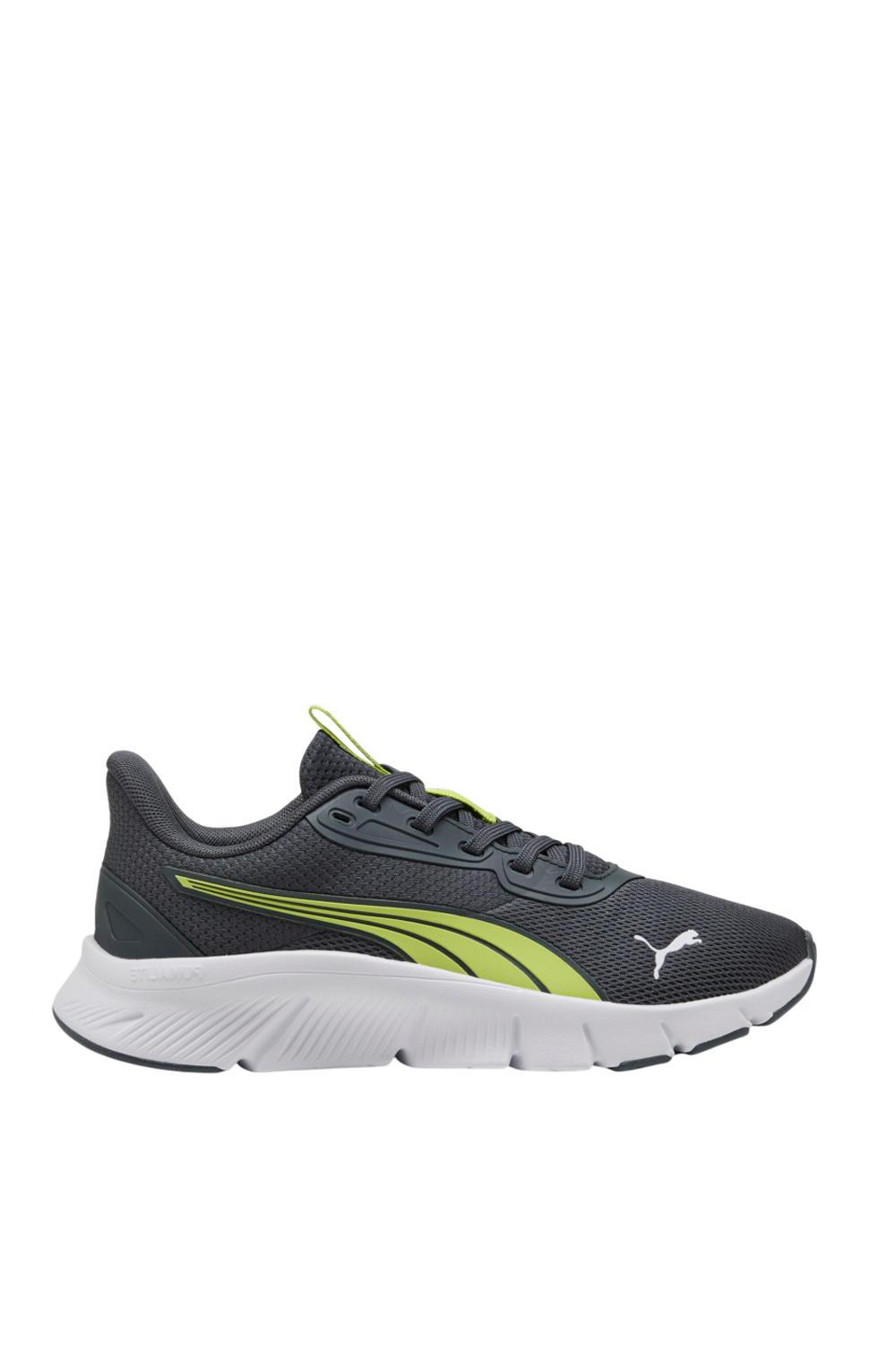 תמונה קידמית של נעלי סניקרס פלקס פוקוס