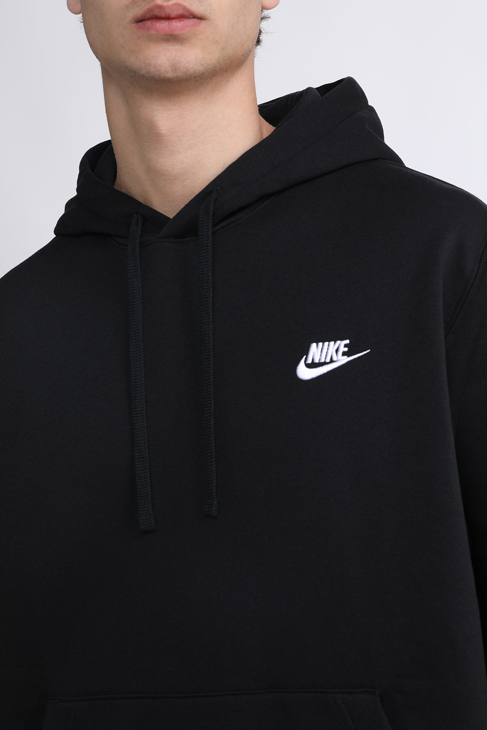 תמונת תקריב דוגמן של סווטשירט קפוצ'ון