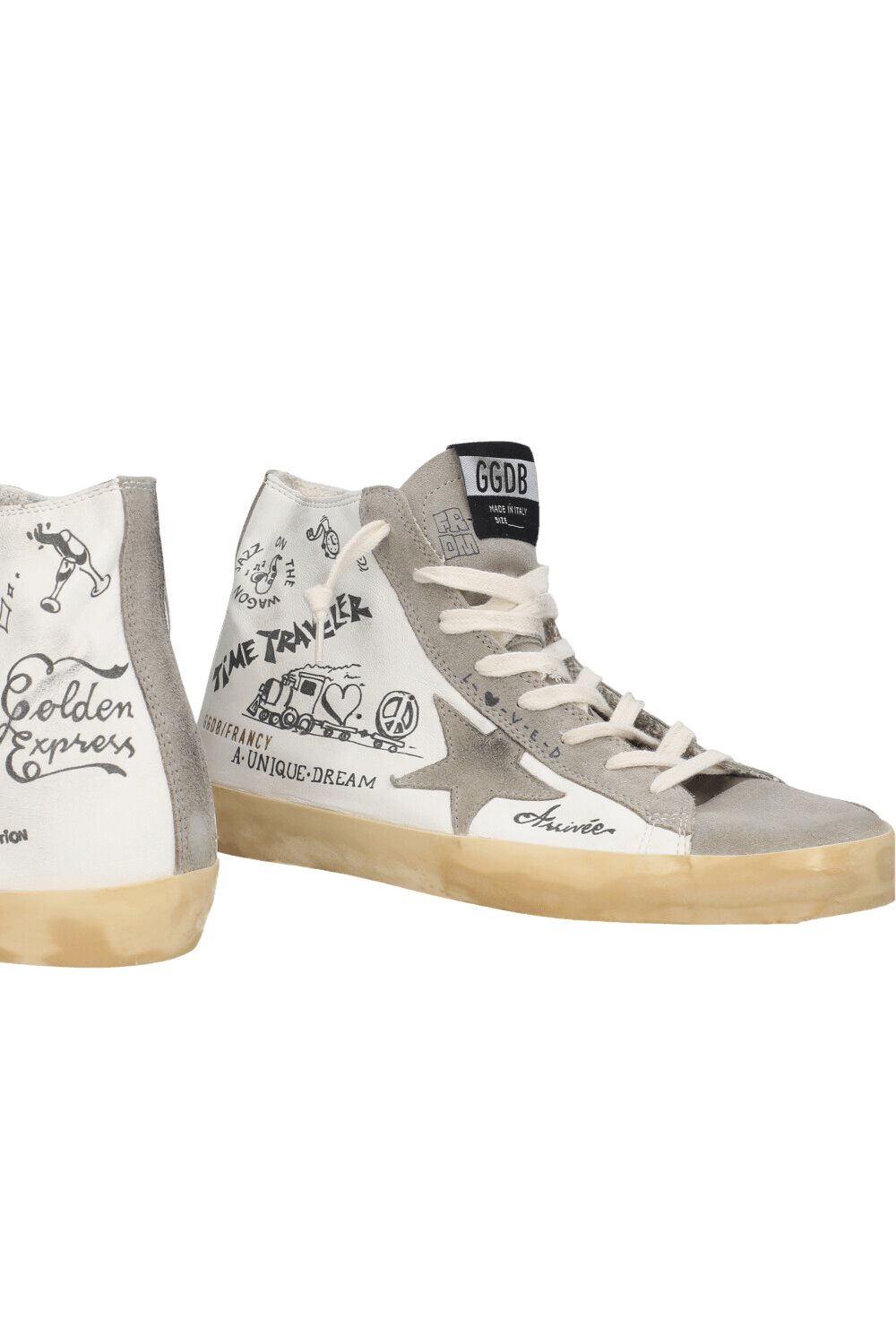 תמונת תקריב של נעלי סניקרס פרנצ'י