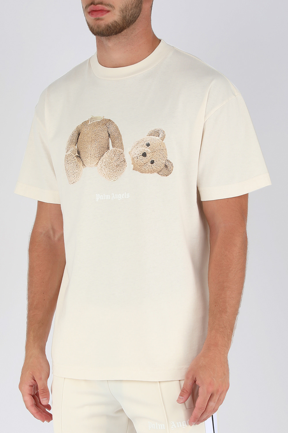 תמונת דוגמן קידמית של חולצת טי קצרה עם הדפס דב