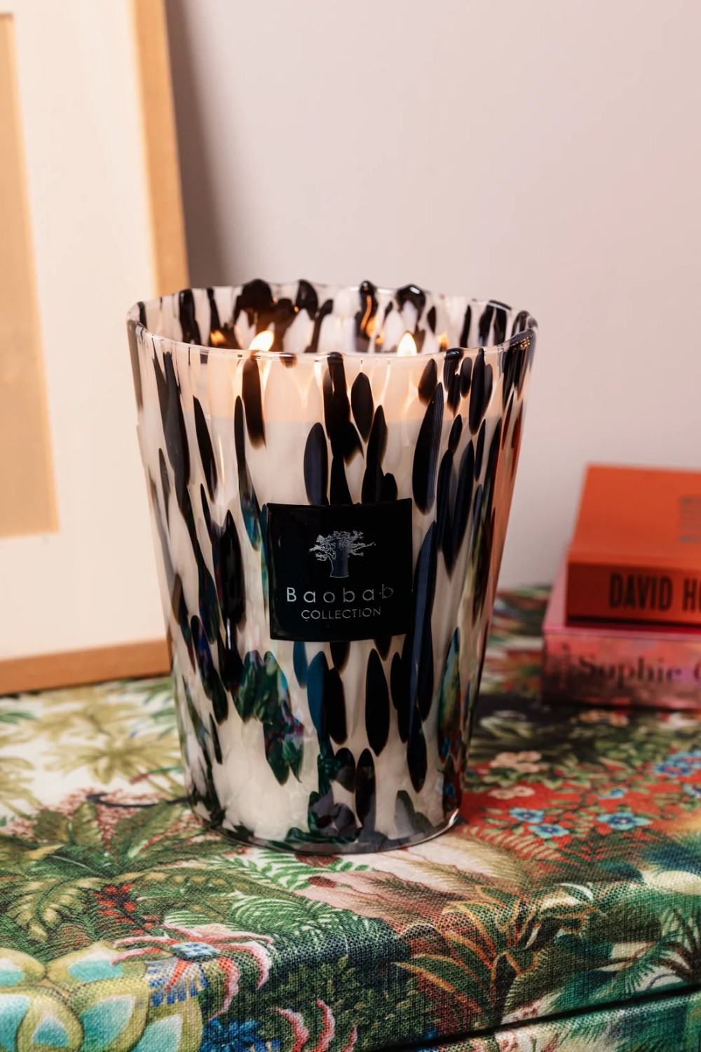 Max 10 Black Pearls Candle