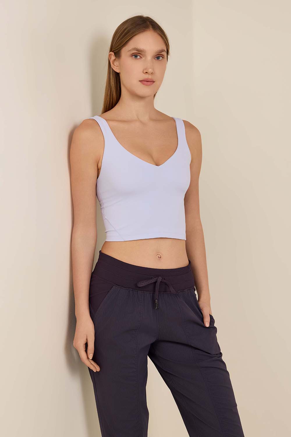 תמונת דוגמן קידמית של lululemon Align&trade; Tank Top