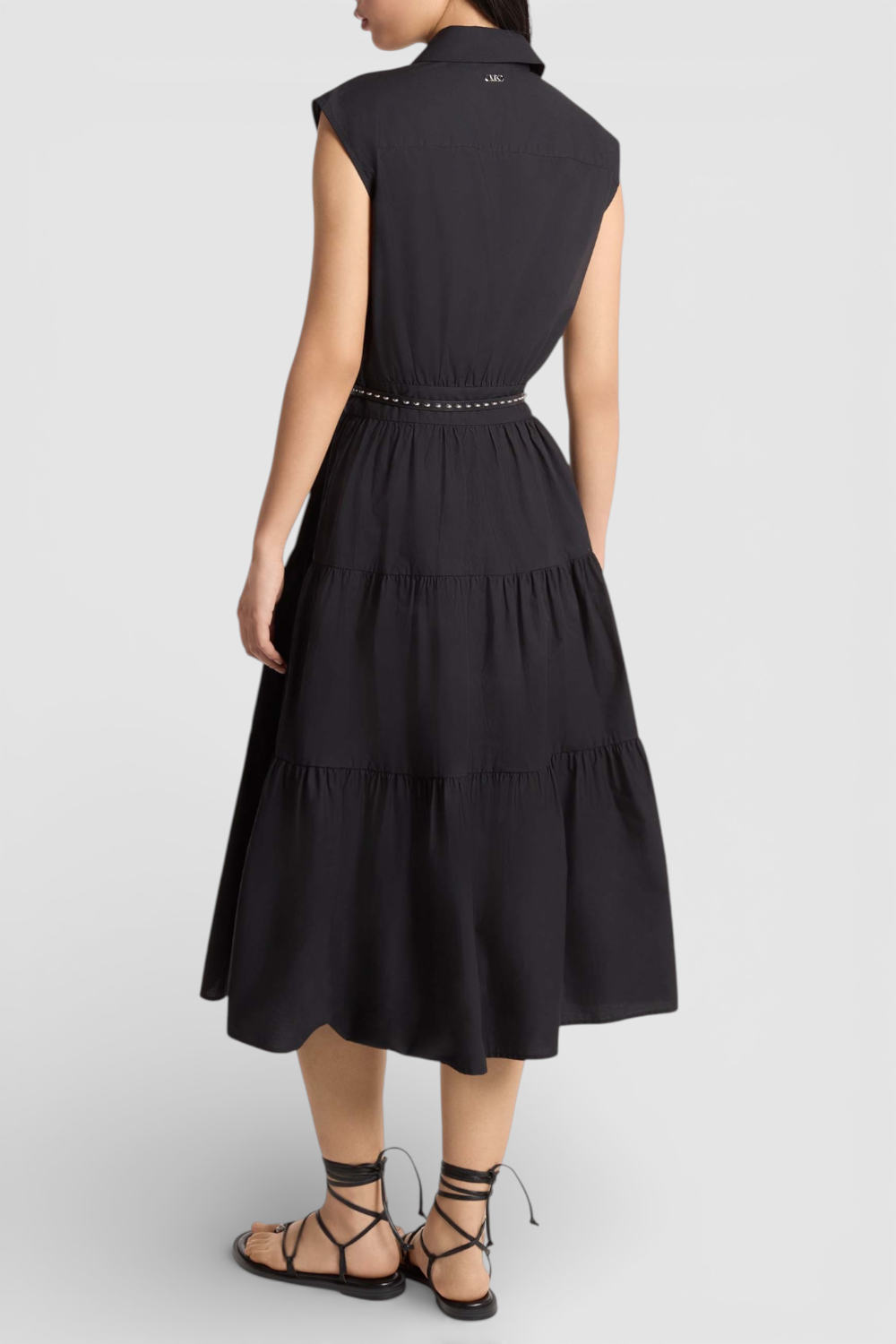 תמונת דוגמן אחורית של שמלת מידי