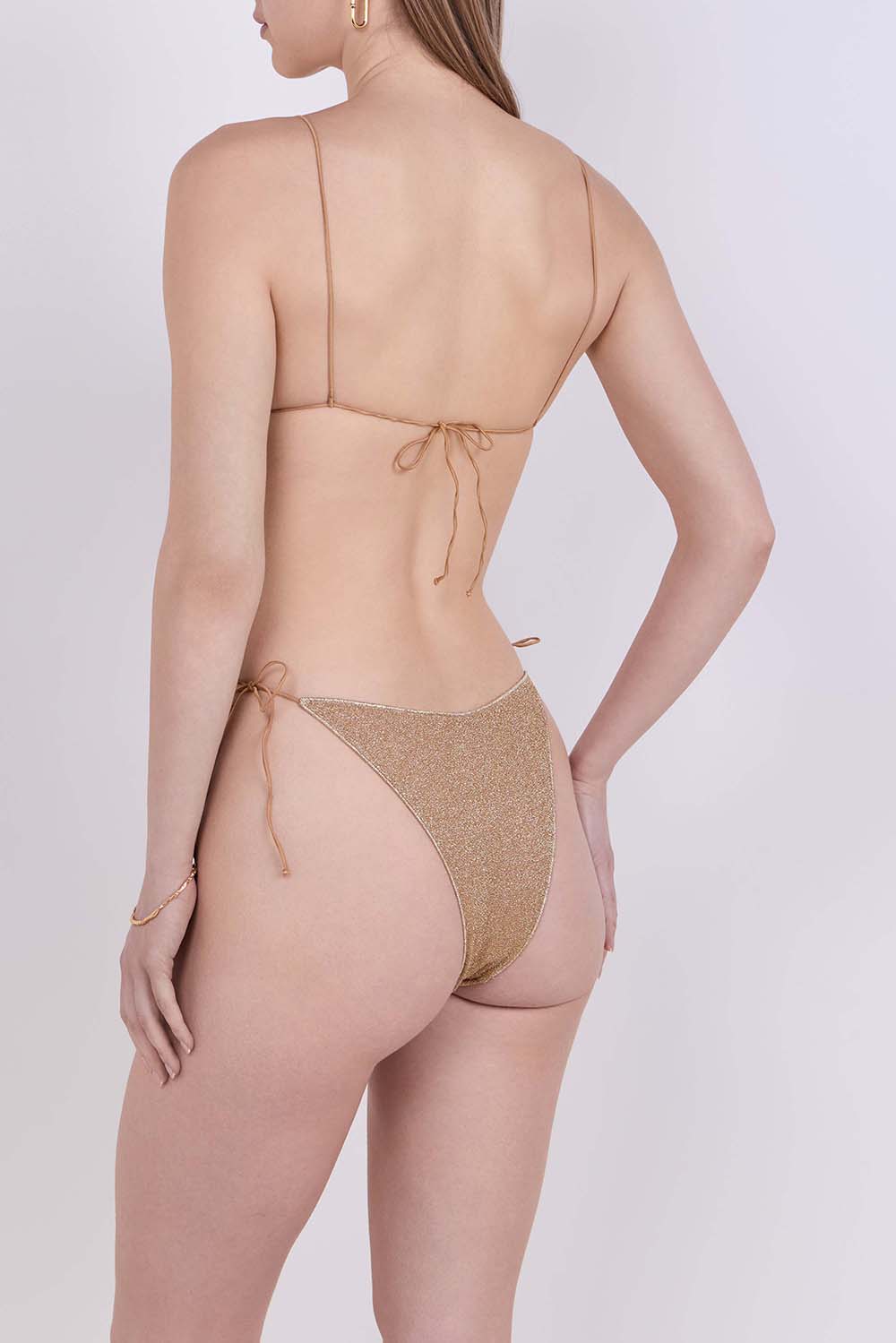 תמונת דוגמן אחורית של בגד ים שלם לומאר