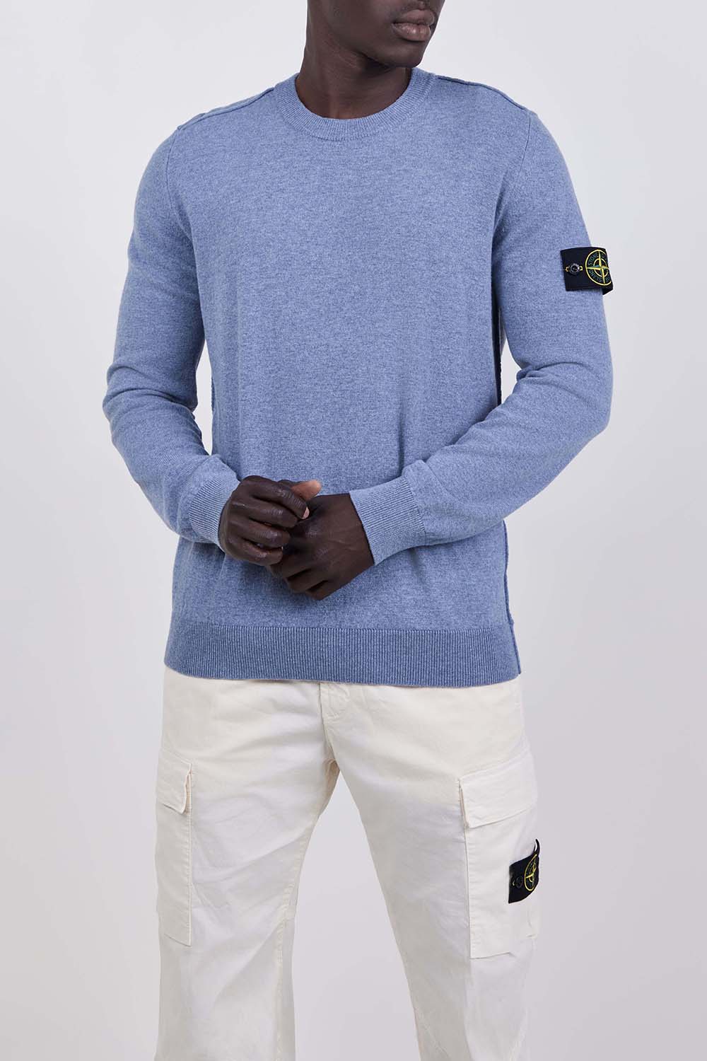 תמונת דוגמן קידמית של סריג צמר בגזרה רגילה