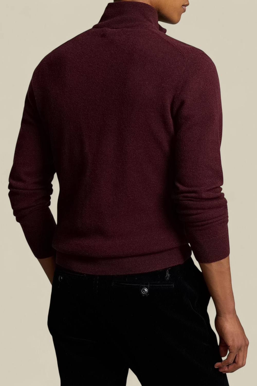 תמונת דוגמן אחורית של סריג צמר