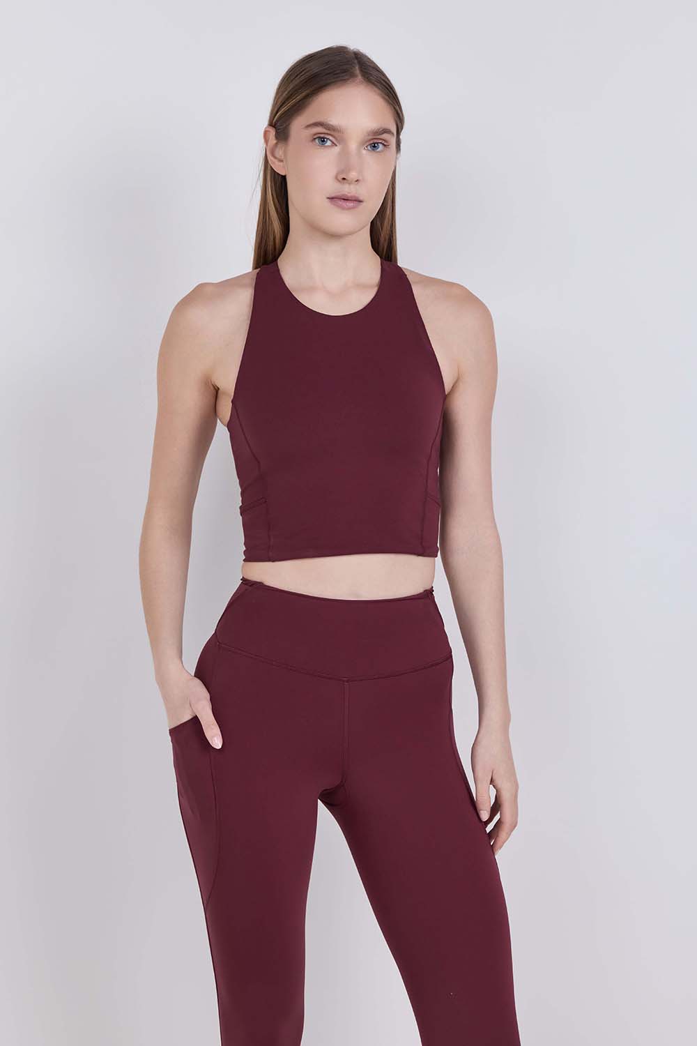 תמונת דוגמן קידמית של Swift Speed Cropped Tank Top