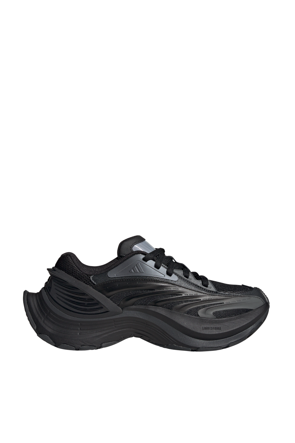 תמונה קידמית של נעלי סניקרס XLG