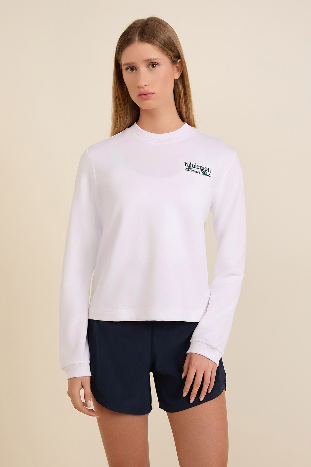 תמונת דוגמן קידמית של Cotton French Terry Crewneck Tennis Club