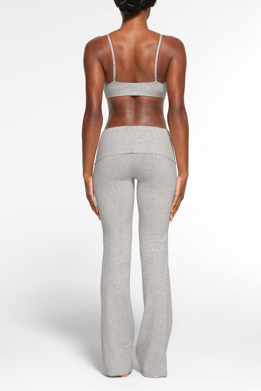 תמונת דוגמן אחורית של FOLDOVER PANT