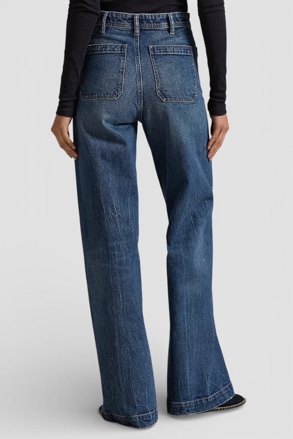 תמונת דוגמן אחורית של מכנסי ג׳ינס בוטקאט