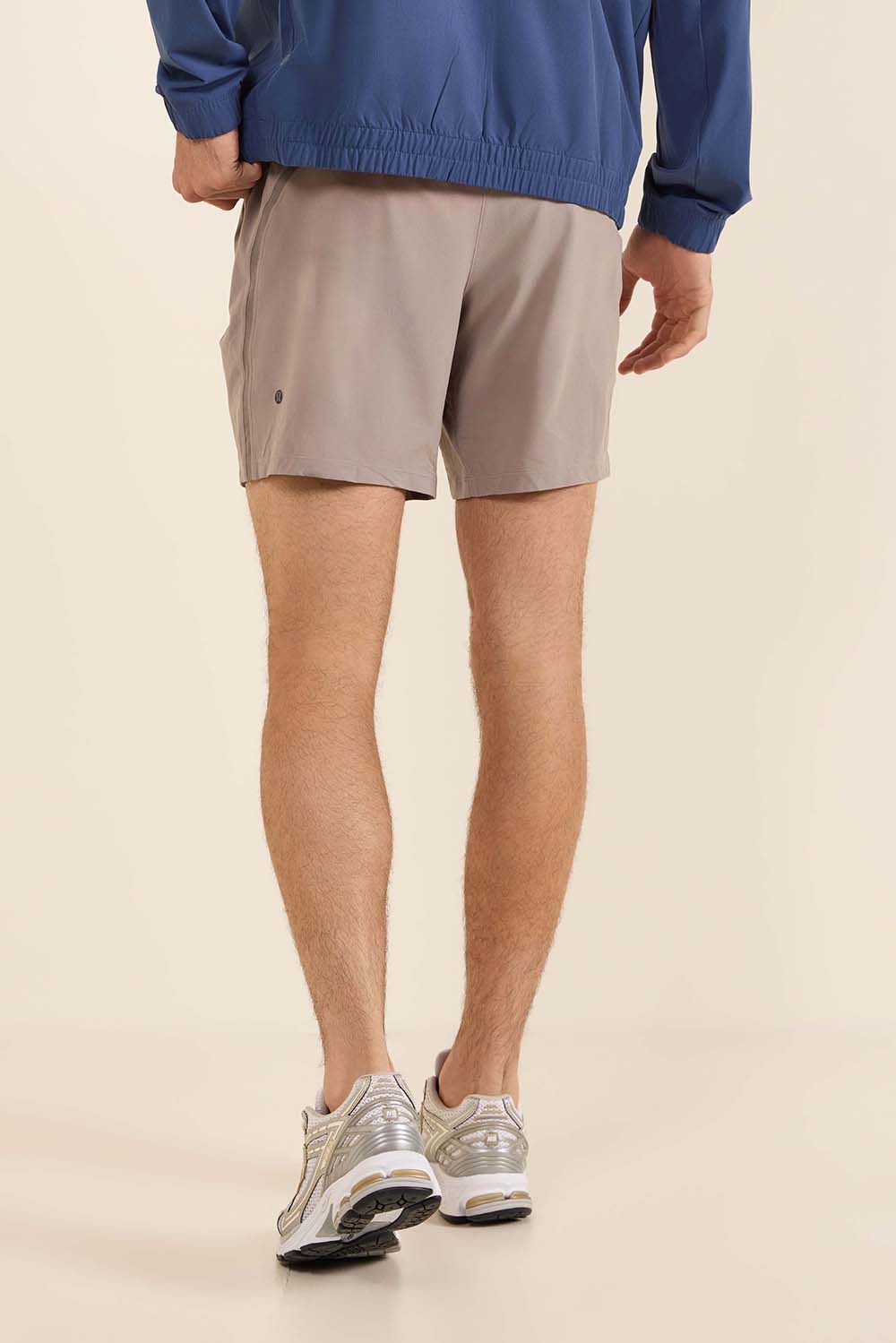 תמונת דוגמן אחורית של Pace Breaker Short 7 LL