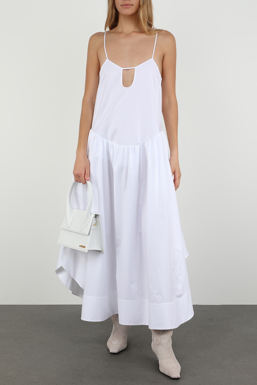 תמונת דוגמן קידמית של תיק לה גראנד צ'יקיטו בגוון לבן