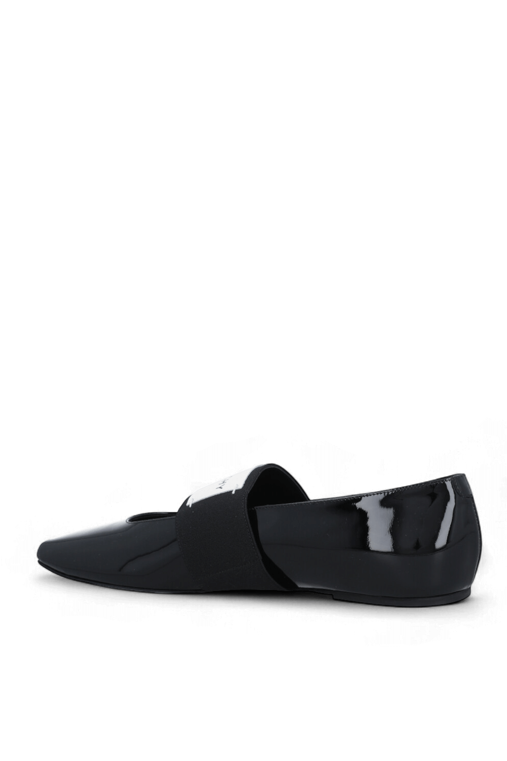 תמונה אחורית של נעלי מרי ג'יין